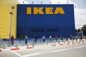 Больного коронавирусом покупателя в IKEA посадят в тюрьму